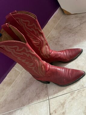 Women's Red Western Crocodile Cowboy Boots